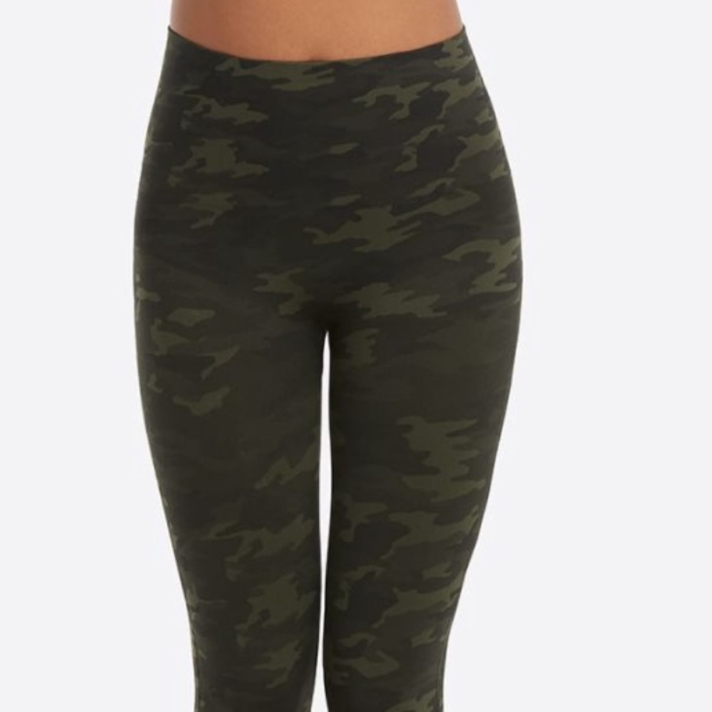 🕶️Spanx green army camo look at me now leggings L - Picture 5 of 7